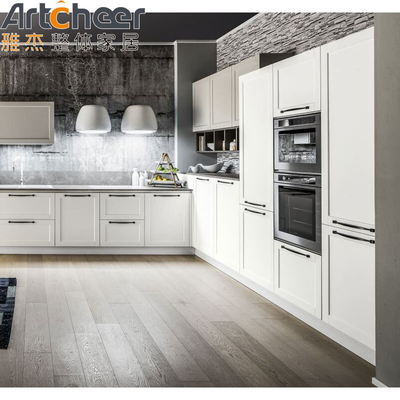 comprare Arredamento di cucina tradizionale in legno massello La combinazione perfetta di stile e convenienza fabbricazione online