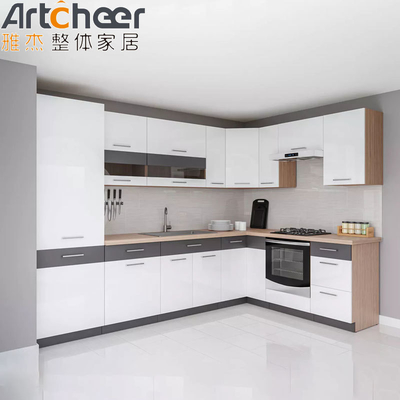 comprare Arredamenti di cucina con design modulare e isola di cucina fabbricazione online