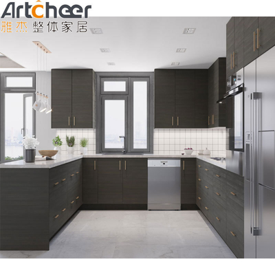 comprare Armadio da cucina a forma di U in pietra di quarzo bianco con pannello di porta a membrana in PVC moderno e elegante fabbricazione online