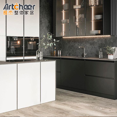 comprare Un moderno e intelligente armadietto da cucina con pannelli stratificati e un bancone in quarzo. fabbricazione online