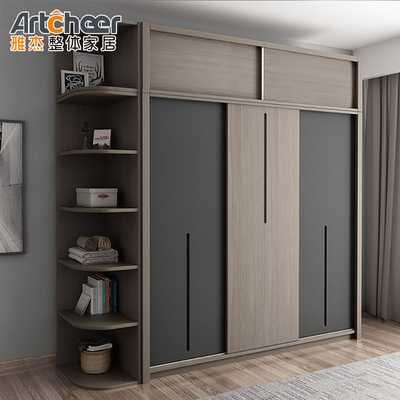 Un'isola di mezza età costruita in camera da letto Armadio con design pieghevole stile moderno