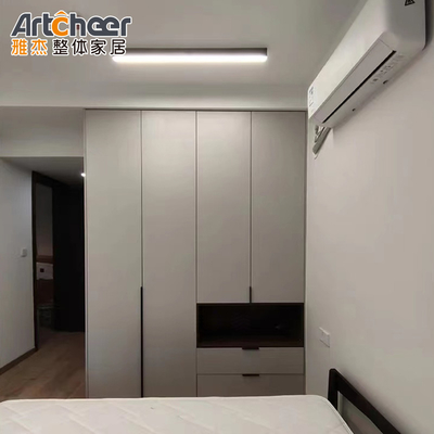 Villa Modern Slider Alimirah Combinazione vetro di legno Armadio Abbigliamento Organizzatore