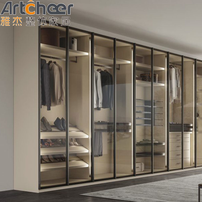 Profilo di alluminio camminare in armadio La scelta ideale per il design dei mobili della camera da letto moderna